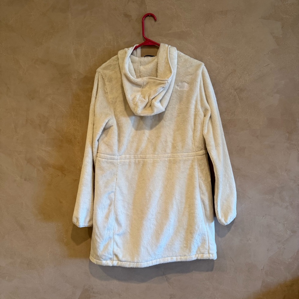 The North Face Osito Long Sleeve Hooded Parka Jacket - Picture 5 of 6
